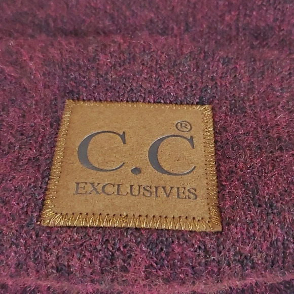 Unisex Soft Ribbed Leather Patch C.C. Beanie Strawberry - Picture 2 of 5